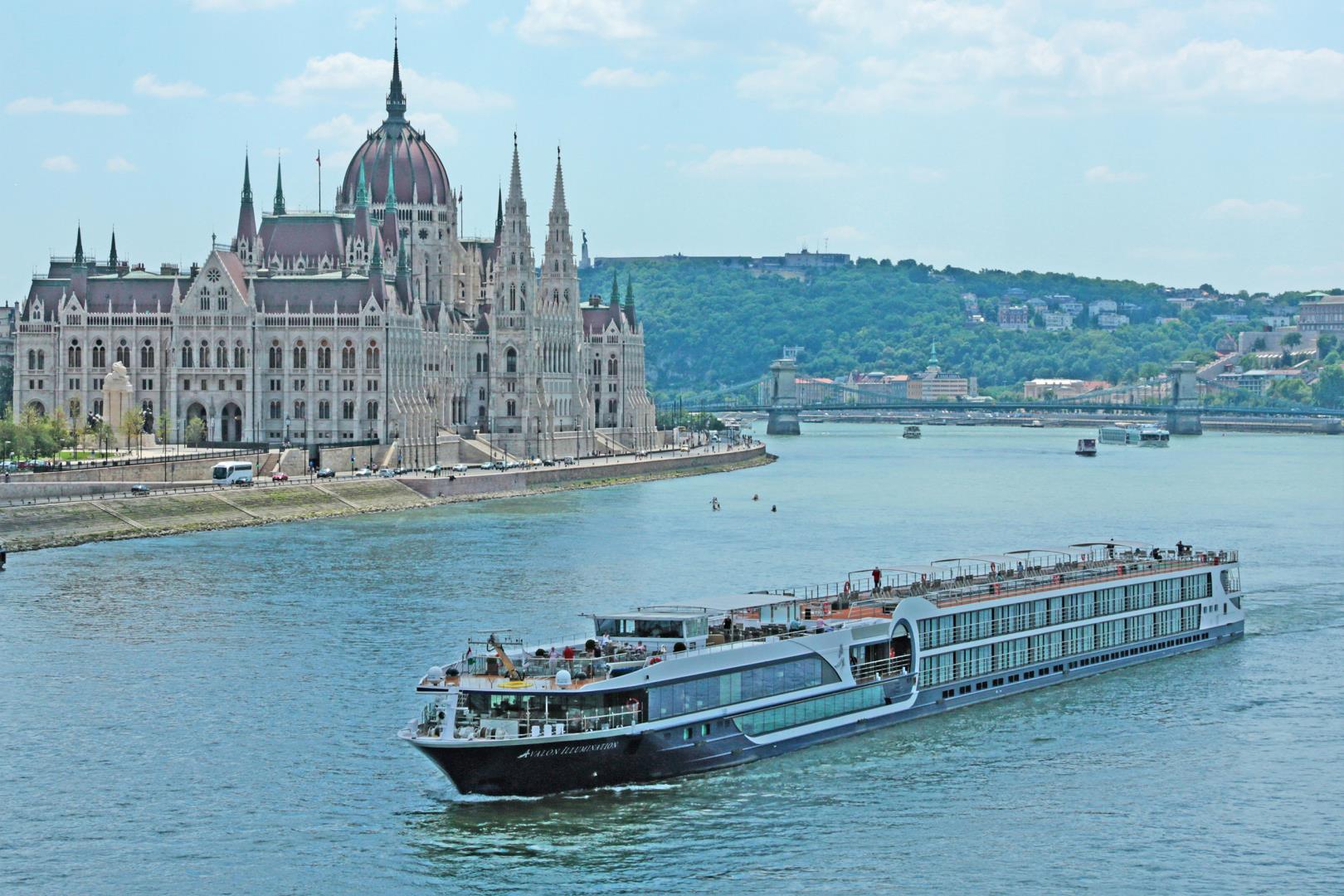 Illuminations On The Danube (Eastbound)